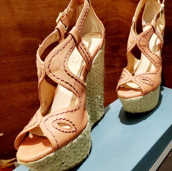 Jessica Simpson Stevania Peach Wedges - Picture 2 of 8